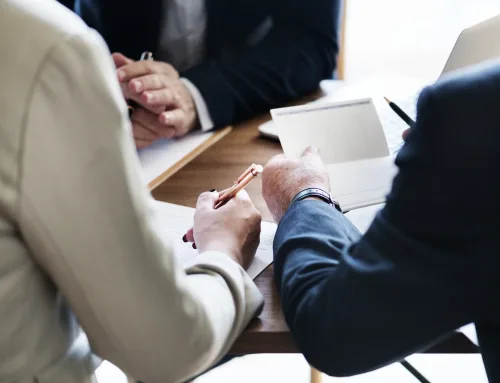 Смена руководителя (генерального директора) в ООО: как удостоверить решение единственного участника или протокол общего собрания участников юридического лица